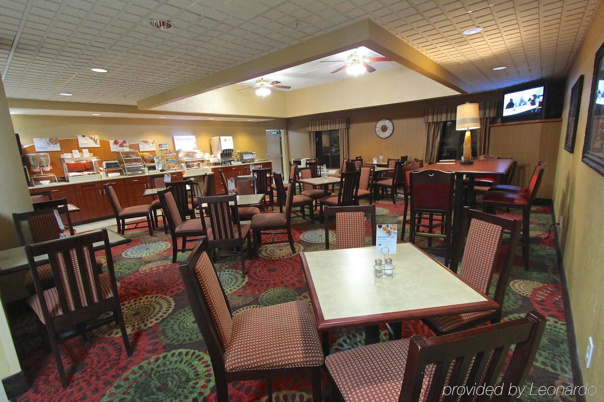 Baymont Inn & Suites By Wyndham Findlay Exterior foto